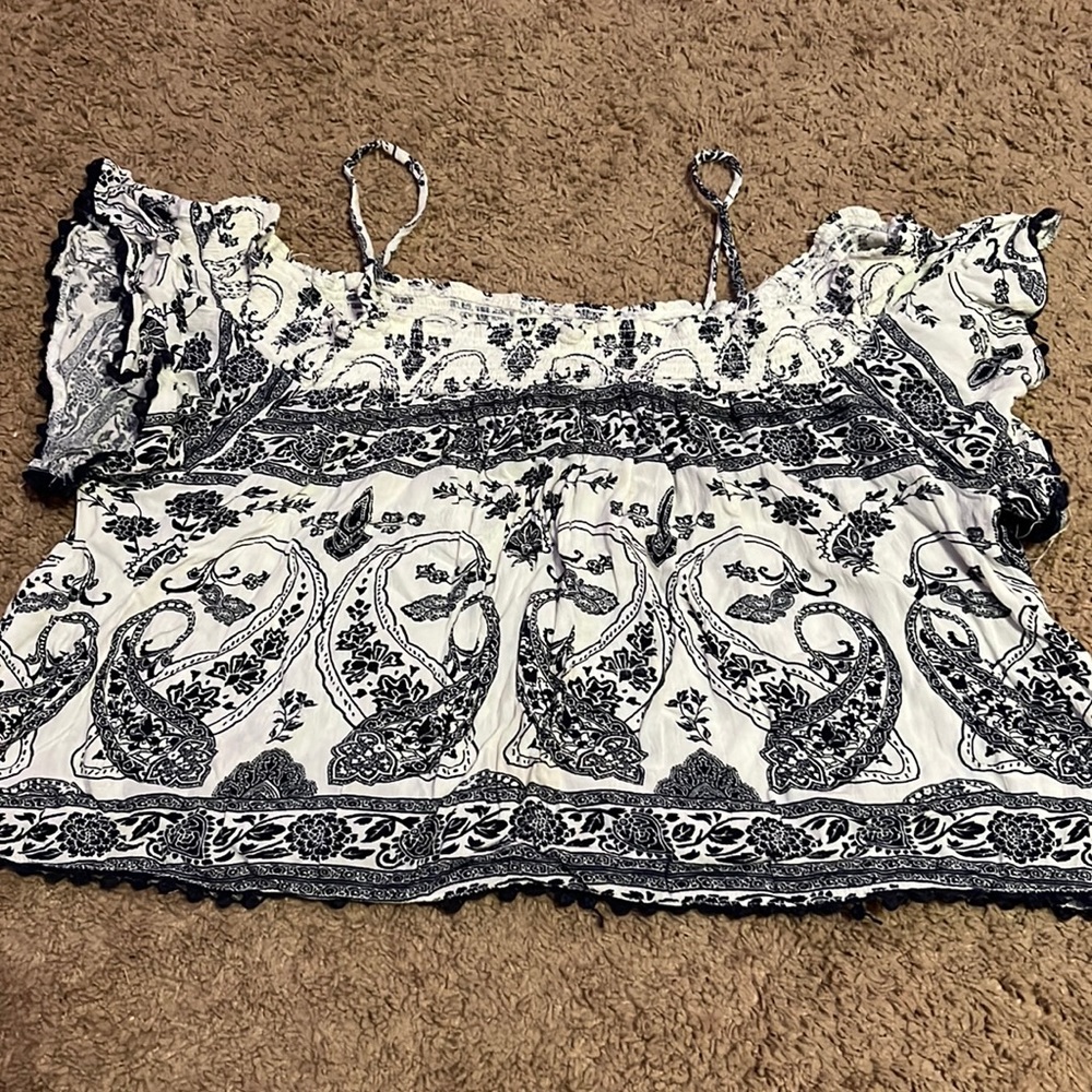 Gooey white and navy blue tees - Picture 1 of 1